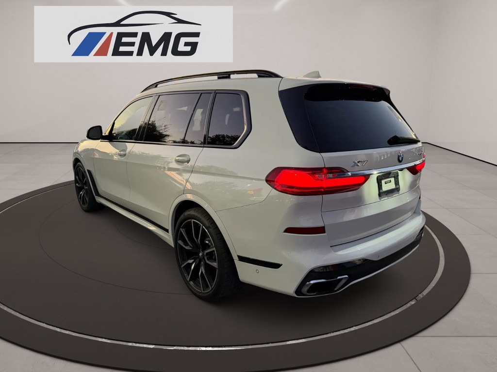 2019 BMW X7 Image 22