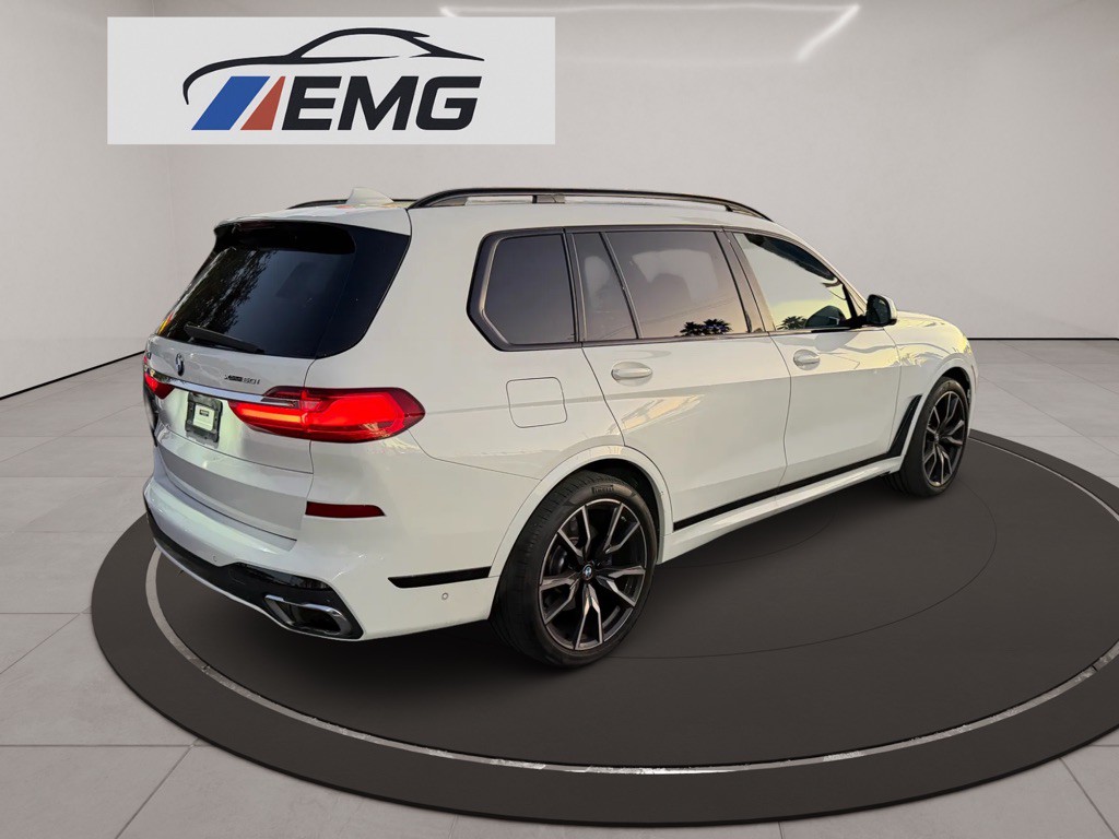 2019 BMW X7 Image 24