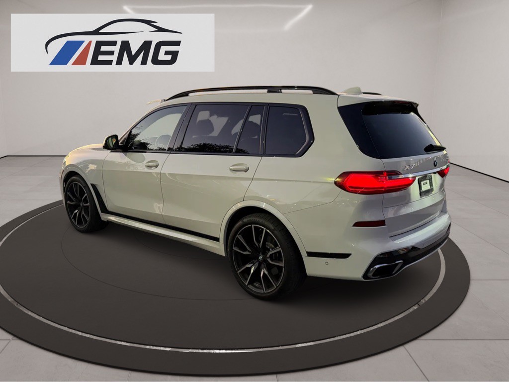 2019 BMW X7 Image 12