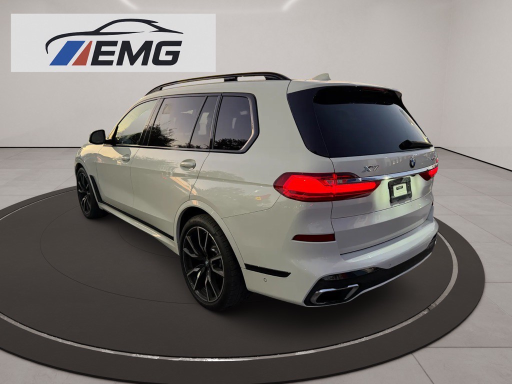 2019 BMW X7 Image 31