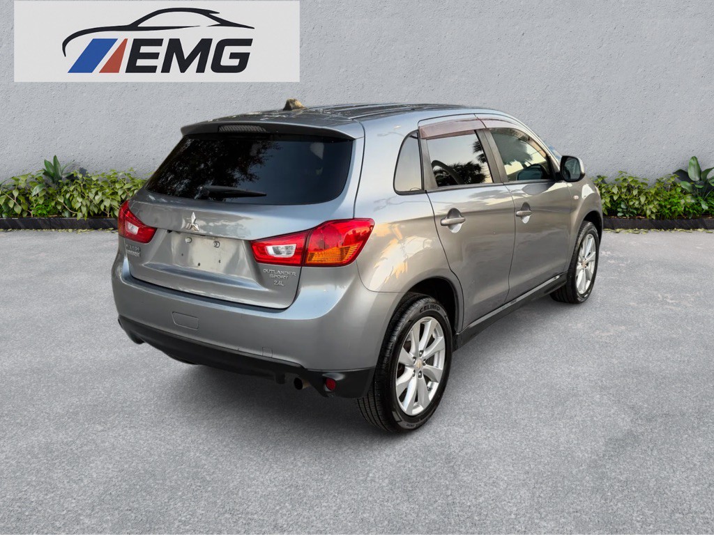 2015 Mitsubishi Outlander Image 5