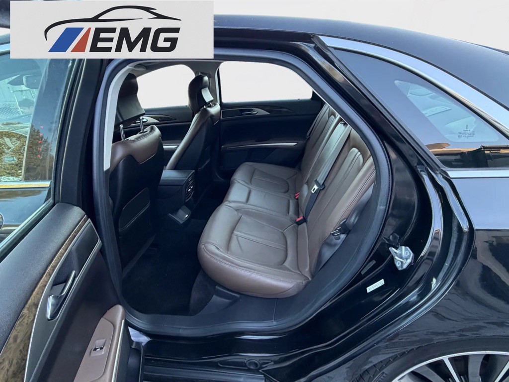 2014 Lincoln MKZ Image 10