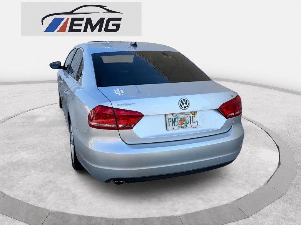 2012 Volkswagen Passat Image 8