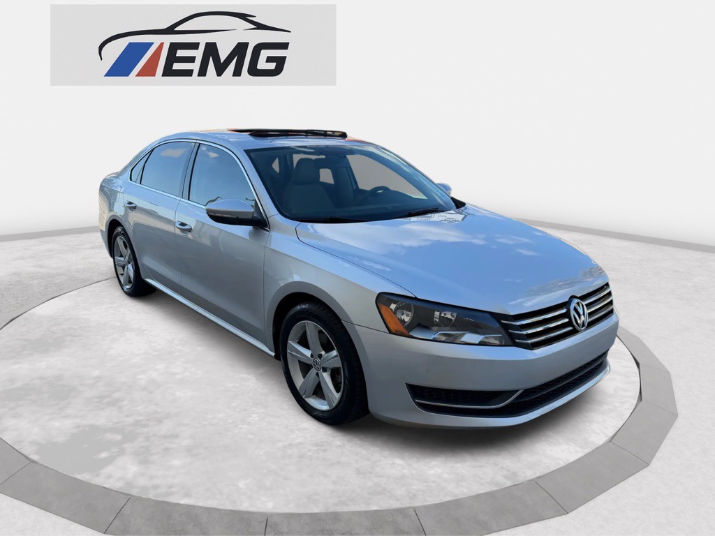 2012 Volkswagen Passat Image 14