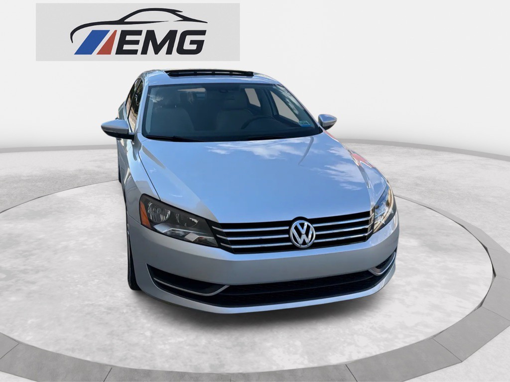 2012 Volkswagen Passat Image 15