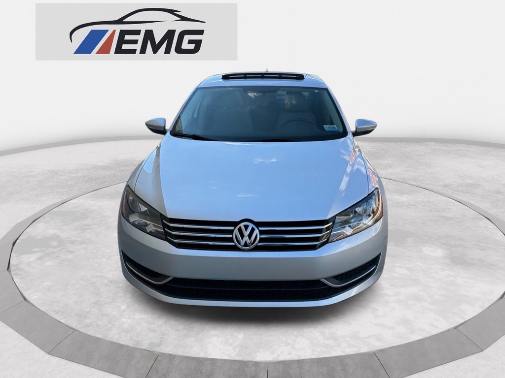 2012 Volkswagen Passat Image 21