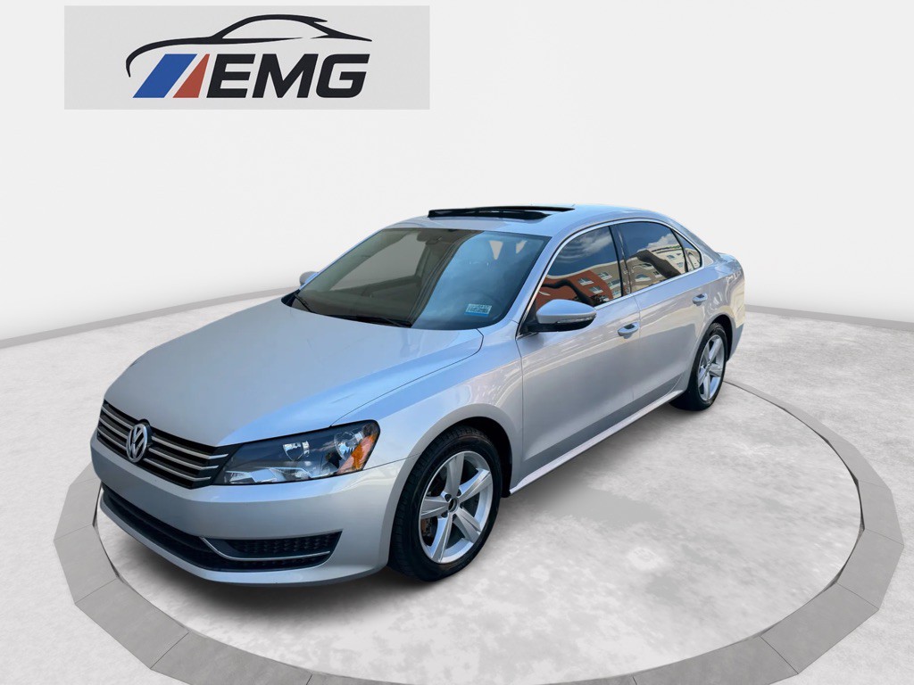 2012 Volkswagen Passat Image 24