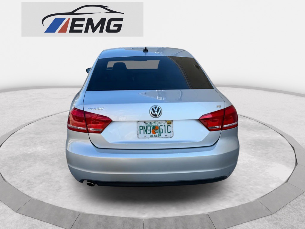 2012 Volkswagen Passat Image 25