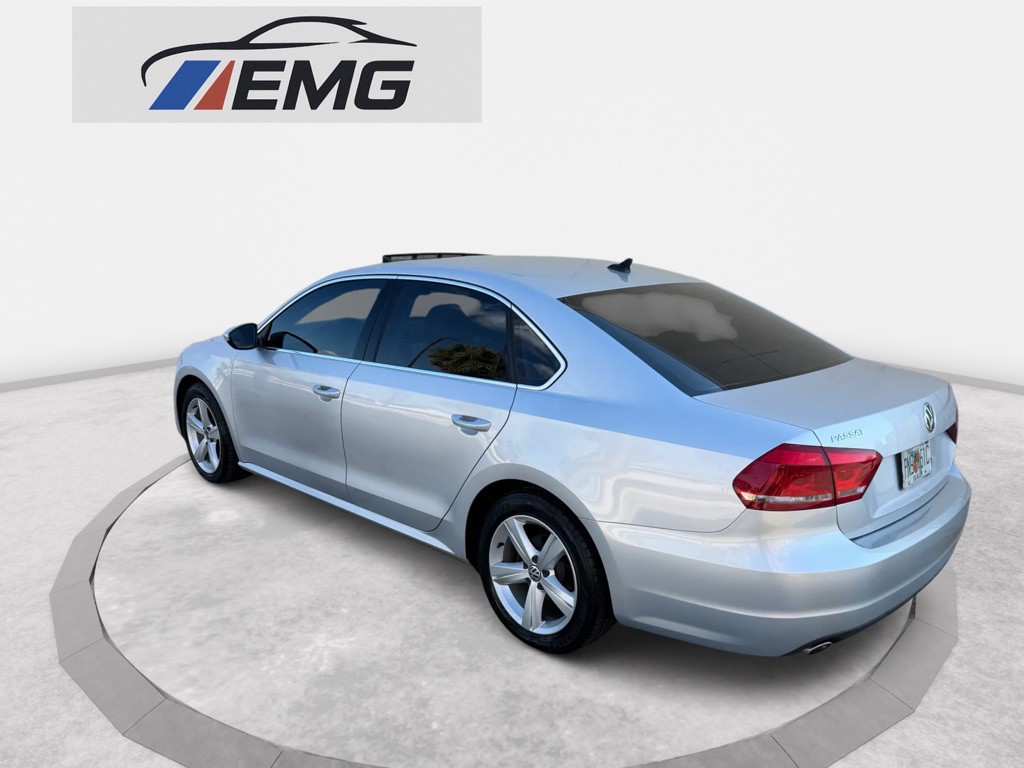 2012 Volkswagen Passat Image 26