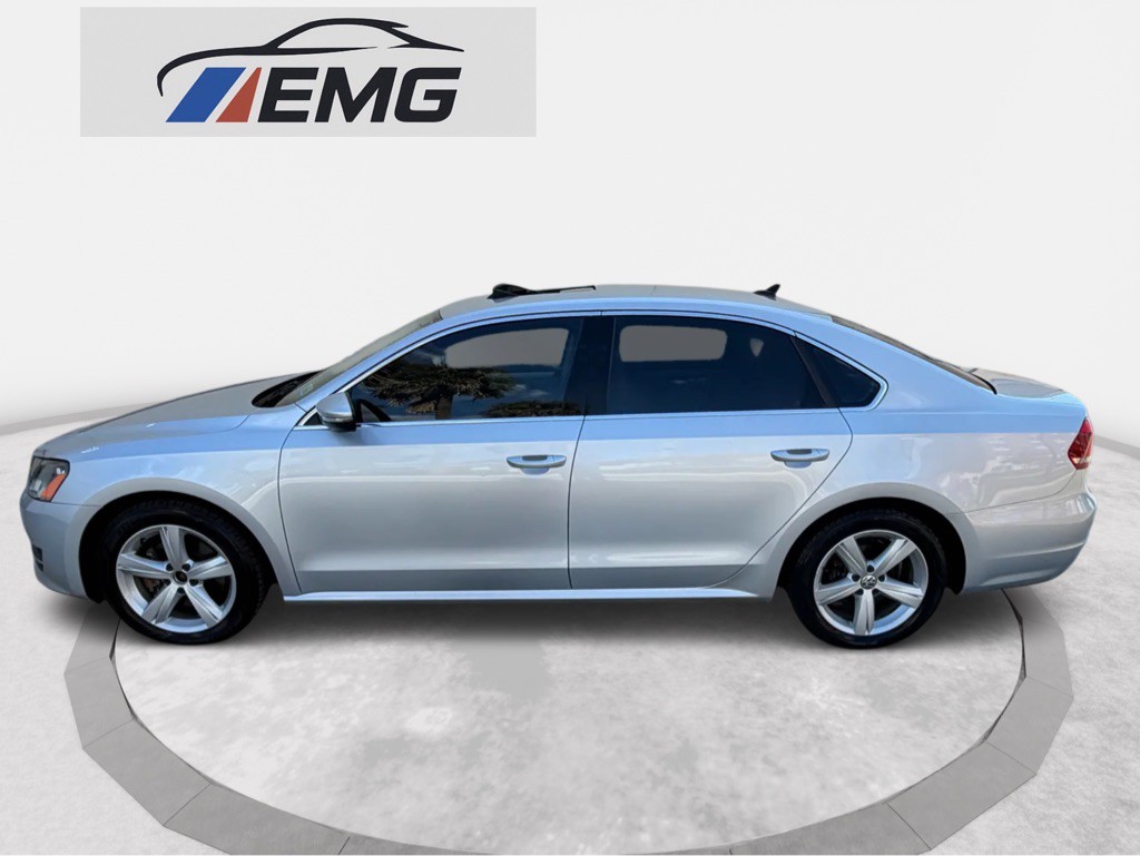 2012 Volkswagen Passat Image 27