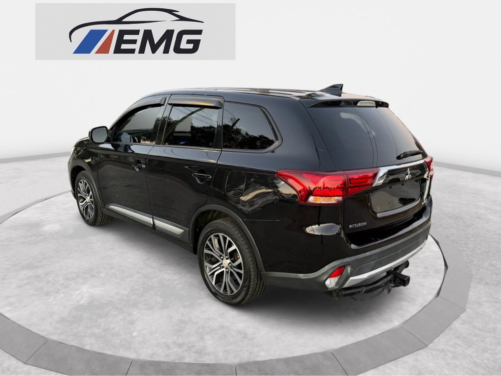 2018 Mitsubishi Outlander Image 7