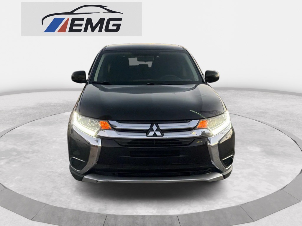 2018 Mitsubishi Outlander Image 9