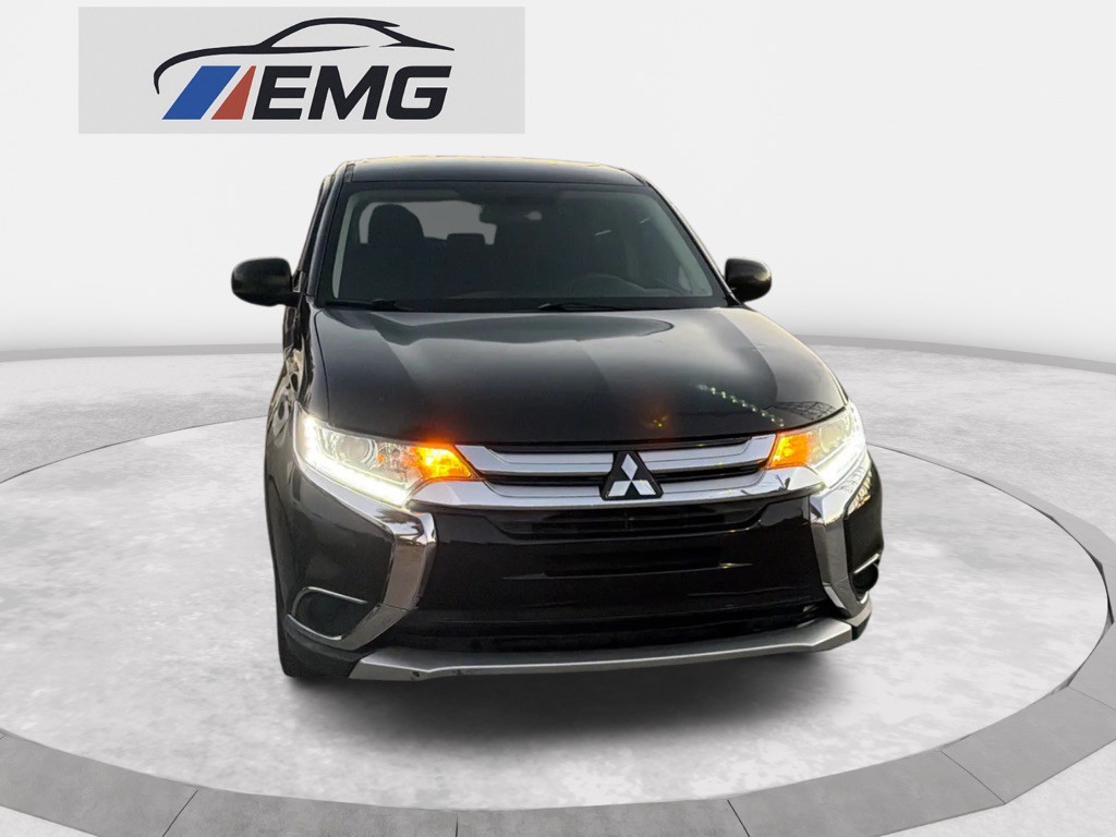 2018 Mitsubishi Outlander Image 10