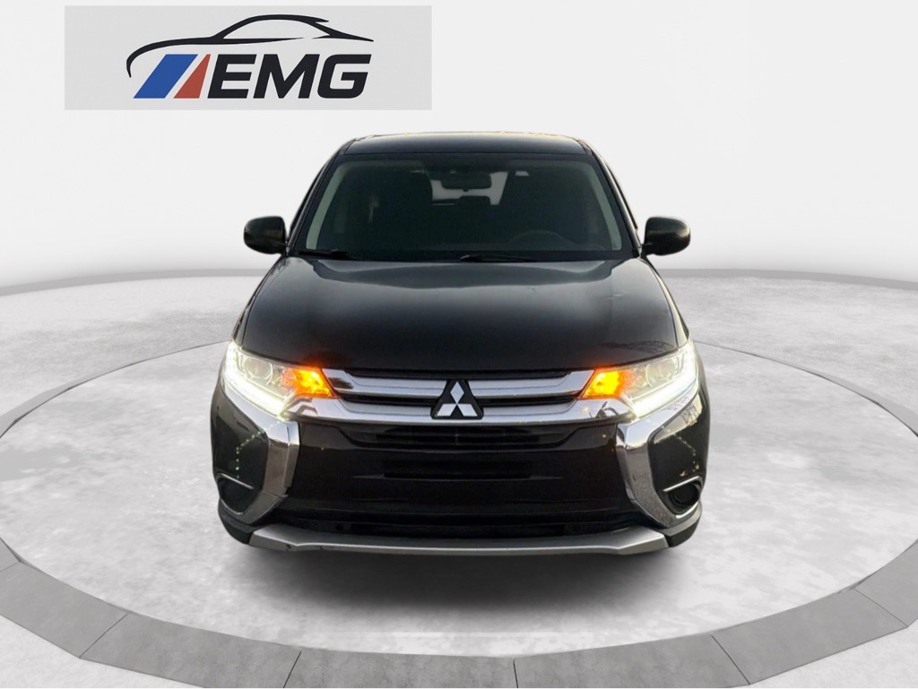 2018 Mitsubishi Outlander Image 11