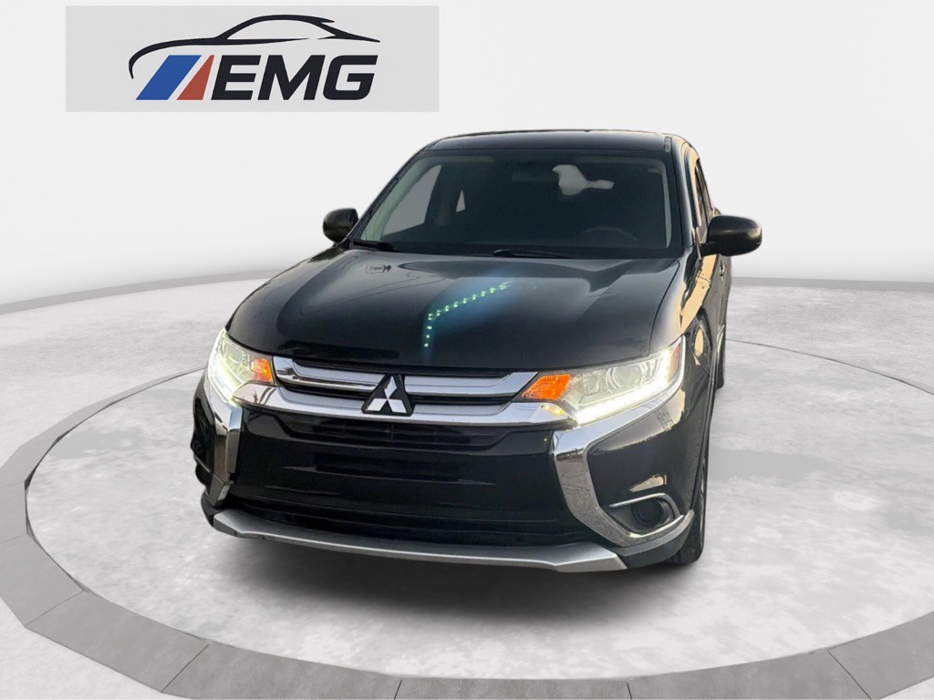 2018 Mitsubishi Outlander Image 16