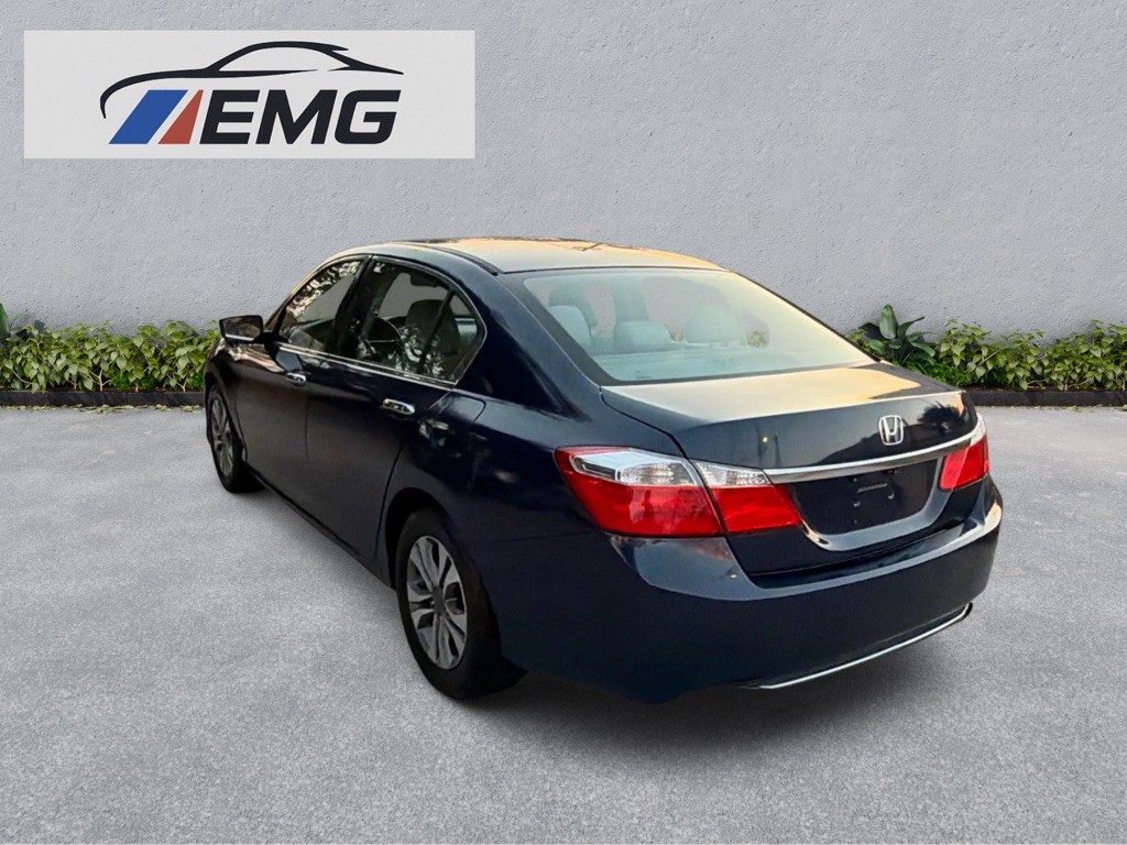 2015 Honda Accord Image 9