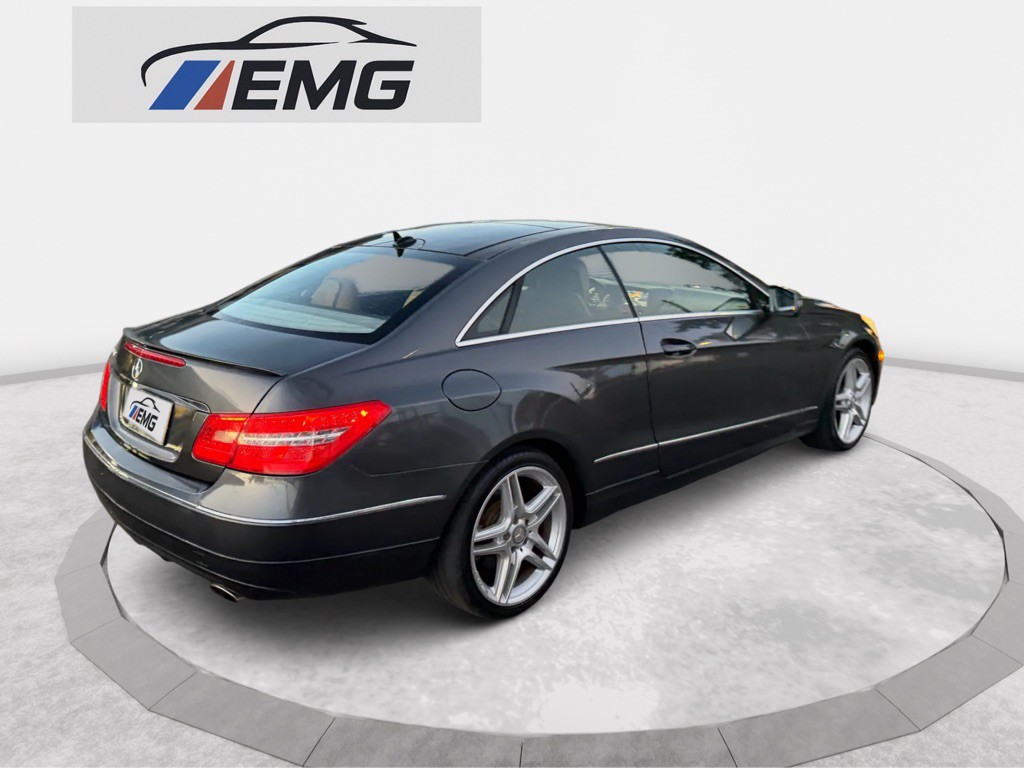 2013 Mercedes-Benz E-Class Image 4