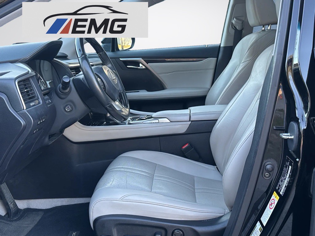 2016 Lexus RX Image 24