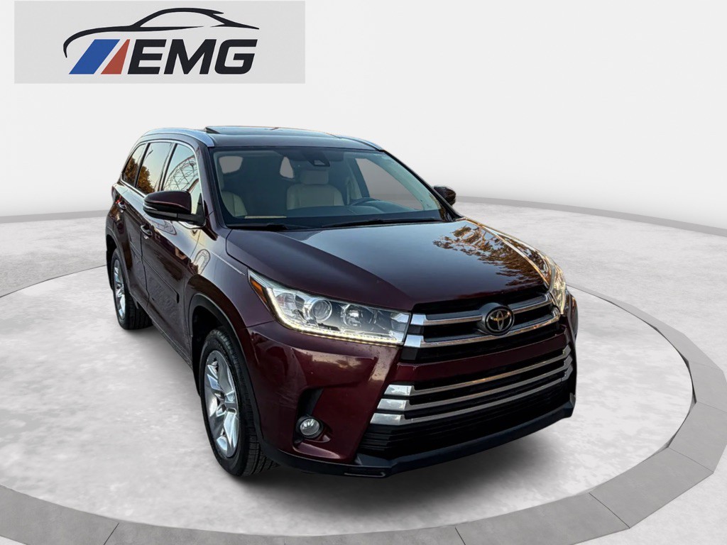 2017 Toyota Highlander Image 2