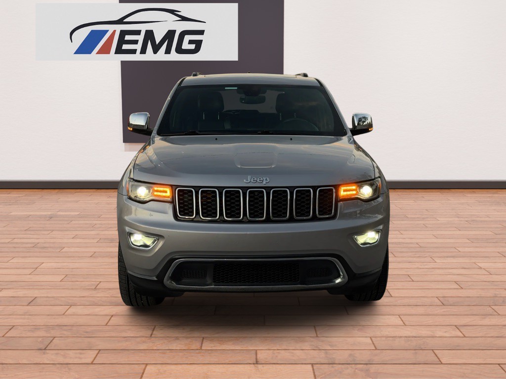 2017 Jeep Grand Cherokee Image 2