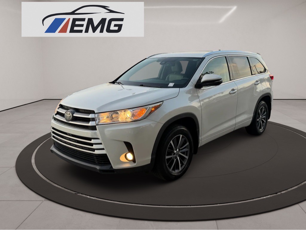 2017 Toyota Highlander Image 5