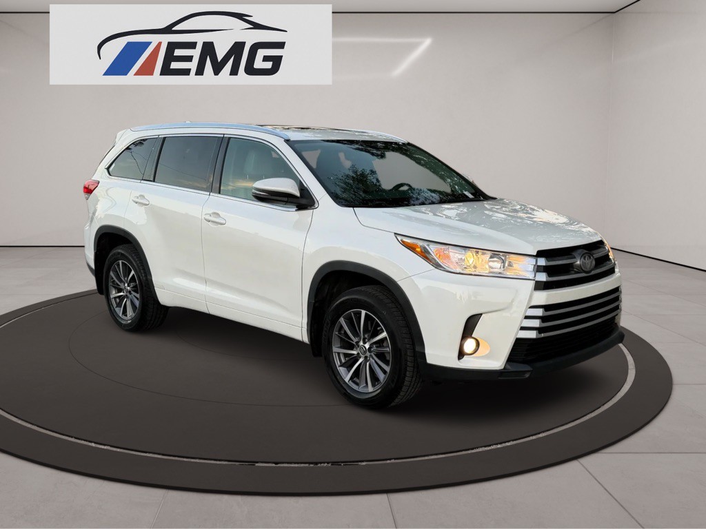 2017 Toyota Highlander Image 10