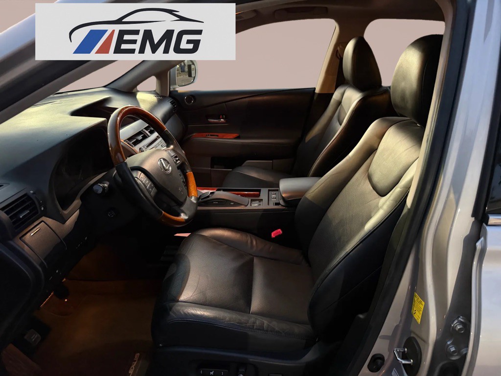 2010 Lexus RX Image 10