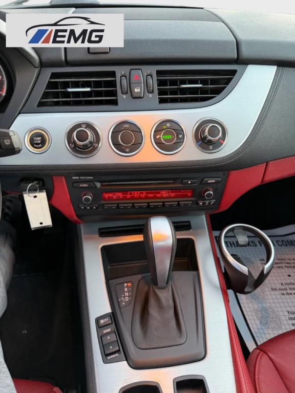 2011 BMW Z4 Image 12