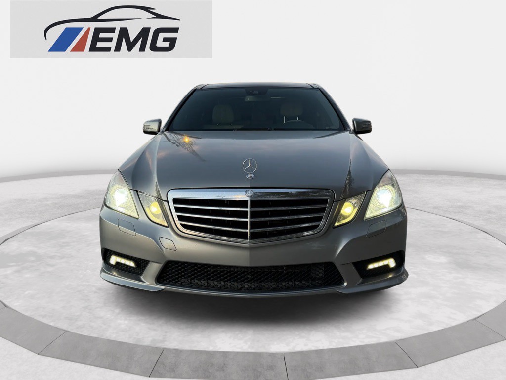 2011 Mercedes-Benz E-Class Image 2