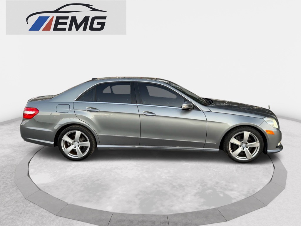 2011 Mercedes-Benz E-Class Image 3