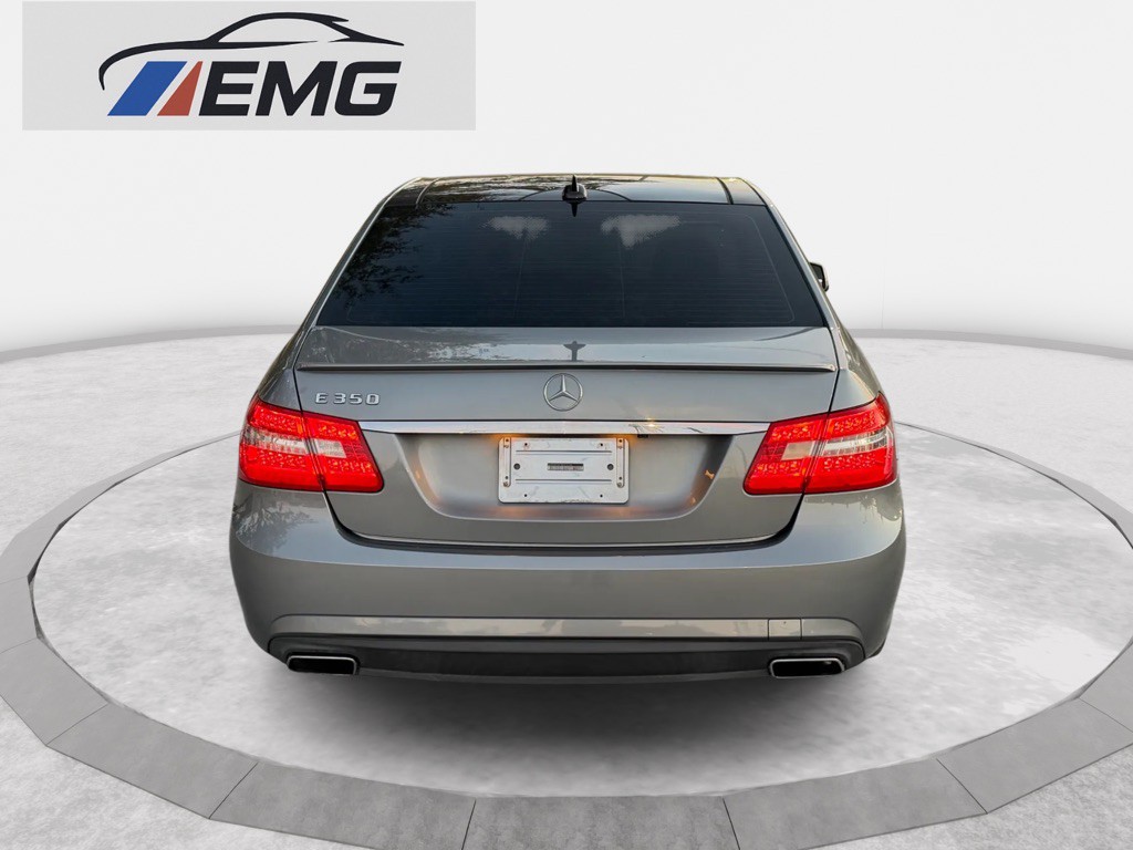 2011 Mercedes-Benz E-Class Image 8