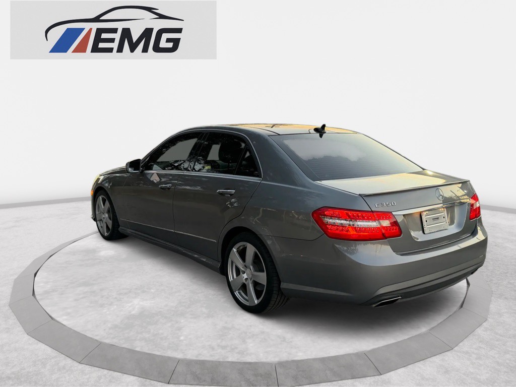 2011 Mercedes-Benz E-Class Image 9