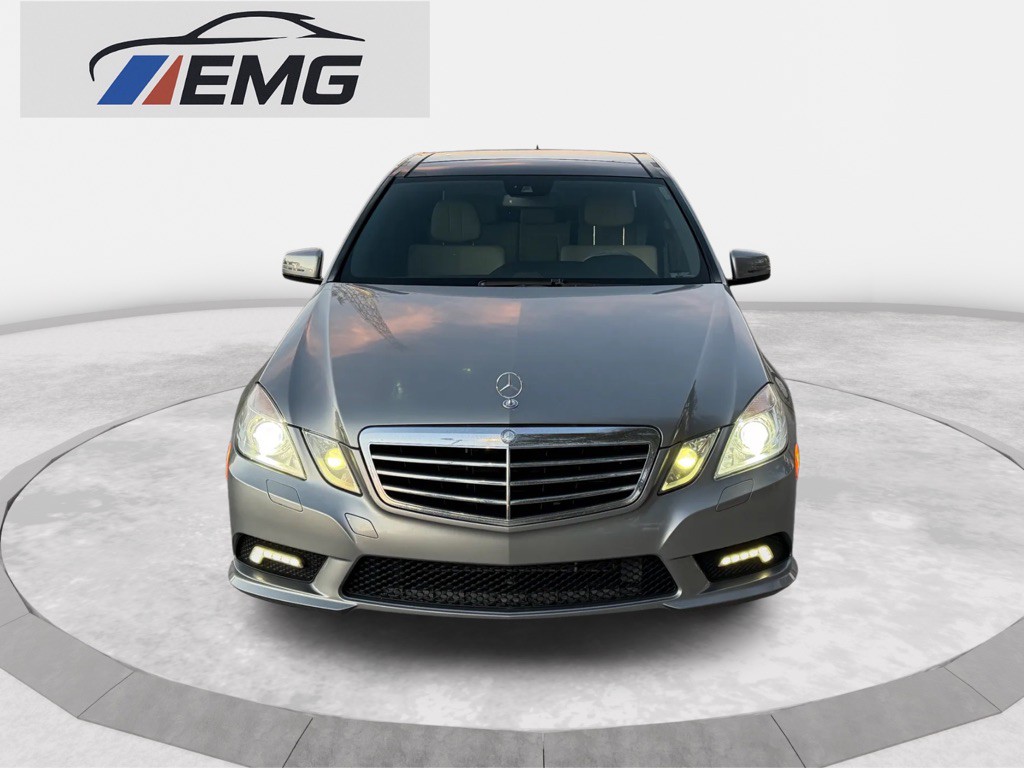 2011 Mercedes-Benz E-Class Image 10