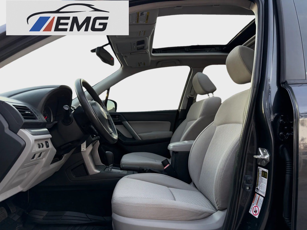 2015 Subaru Forester Image 9