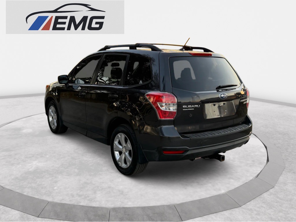 2015 Subaru Forester Image 10