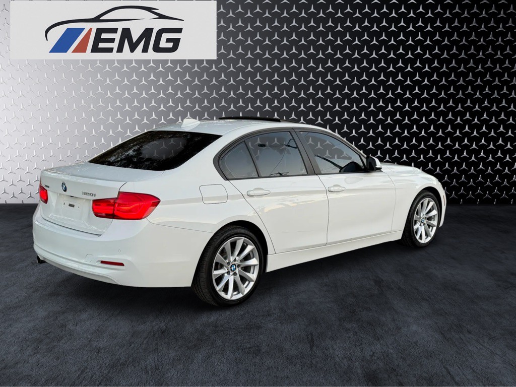 2018 BMW 3 Series Image 4