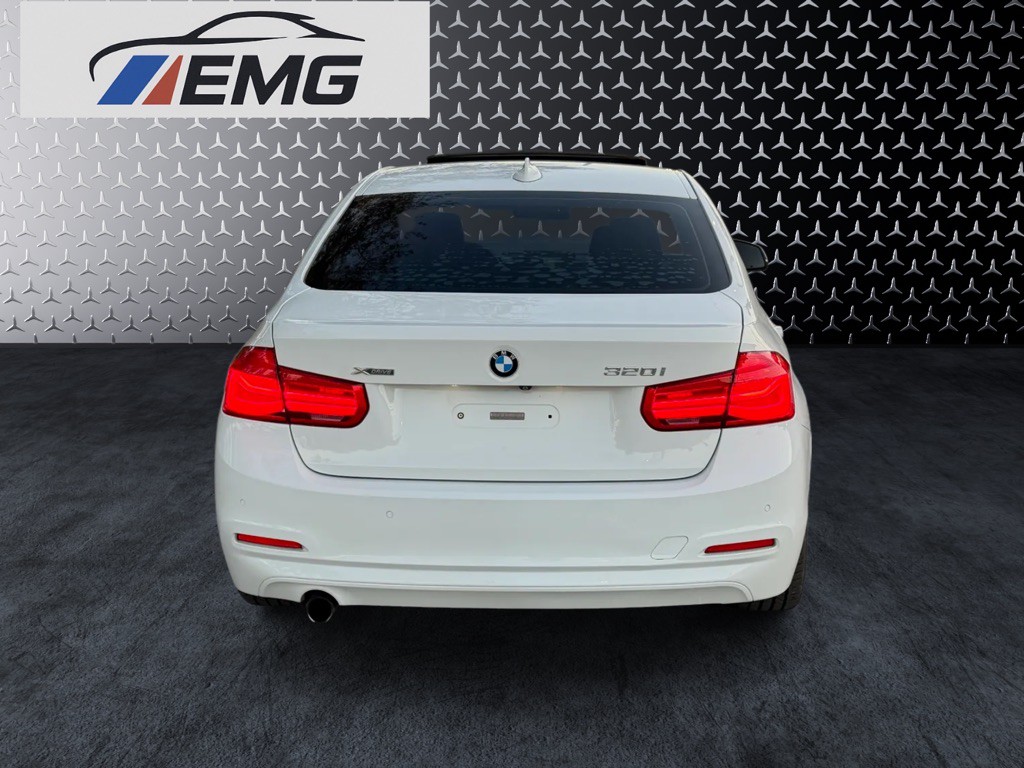 2018 BMW 3 Series Image 7