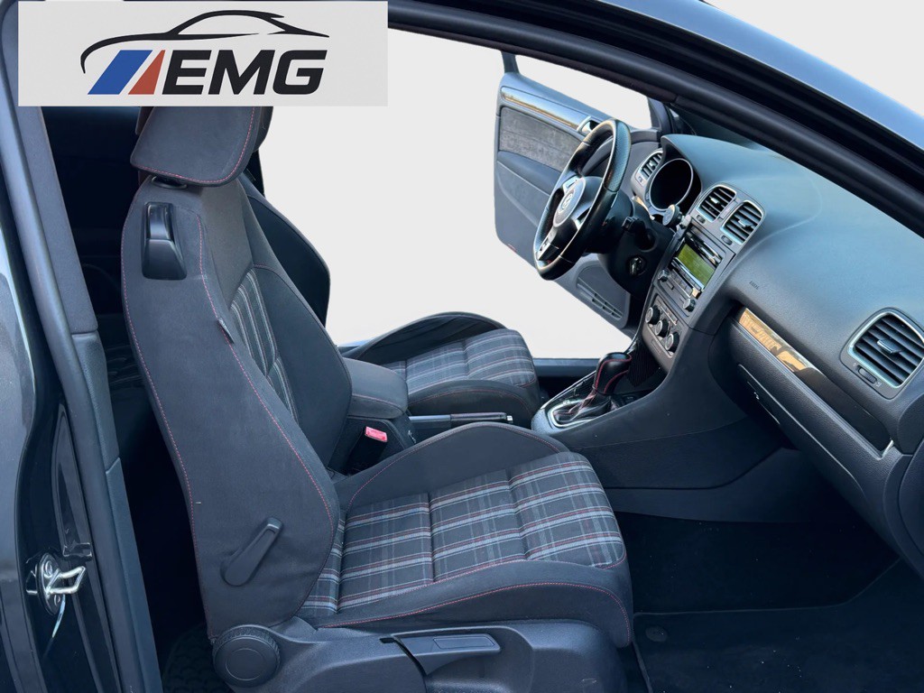 2013 Volkswagen GTI Image 11