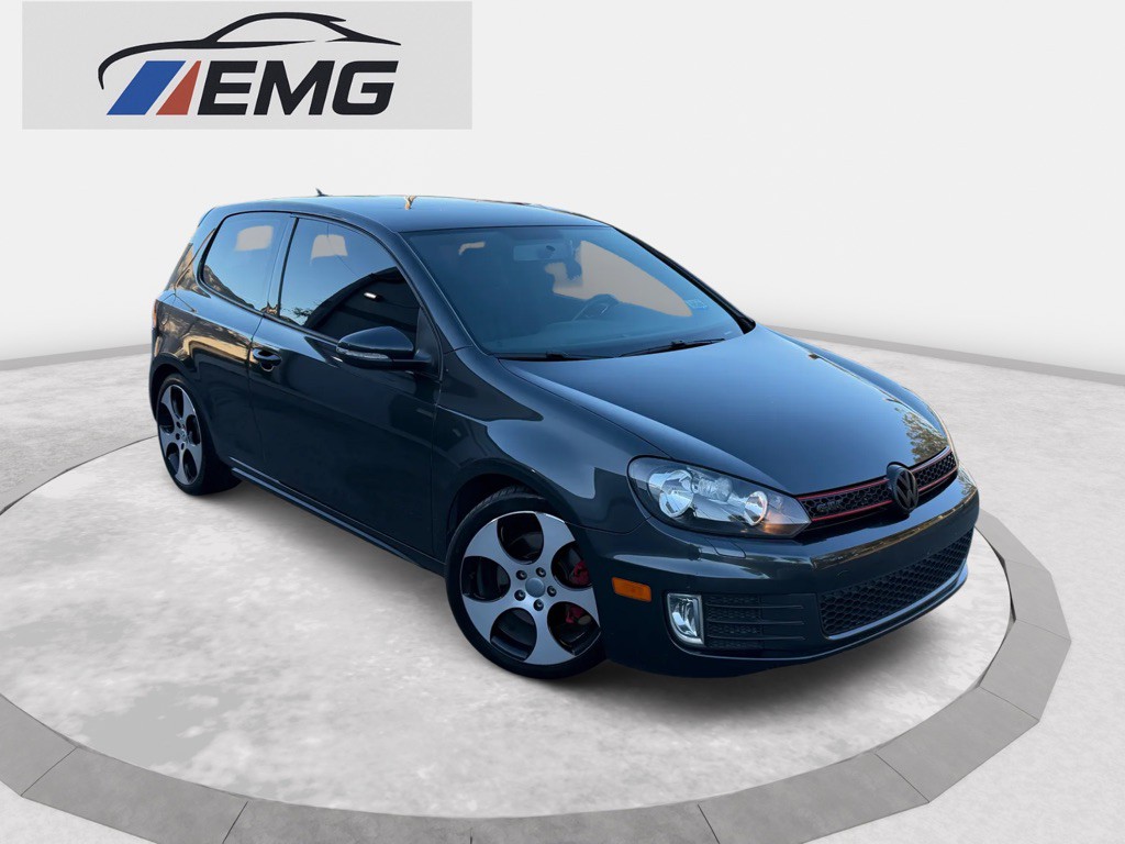 2013 Volkswagen GTI Image 2