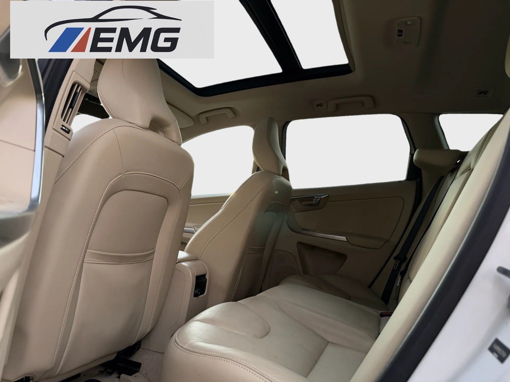 2016 Volvo XC60 Image 7