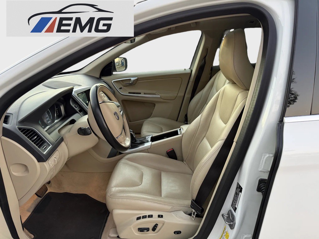 2016 Volvo XC60 Image 11