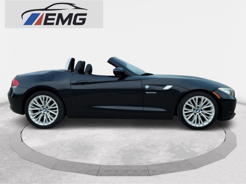 2011 BMW Z4 Image 4