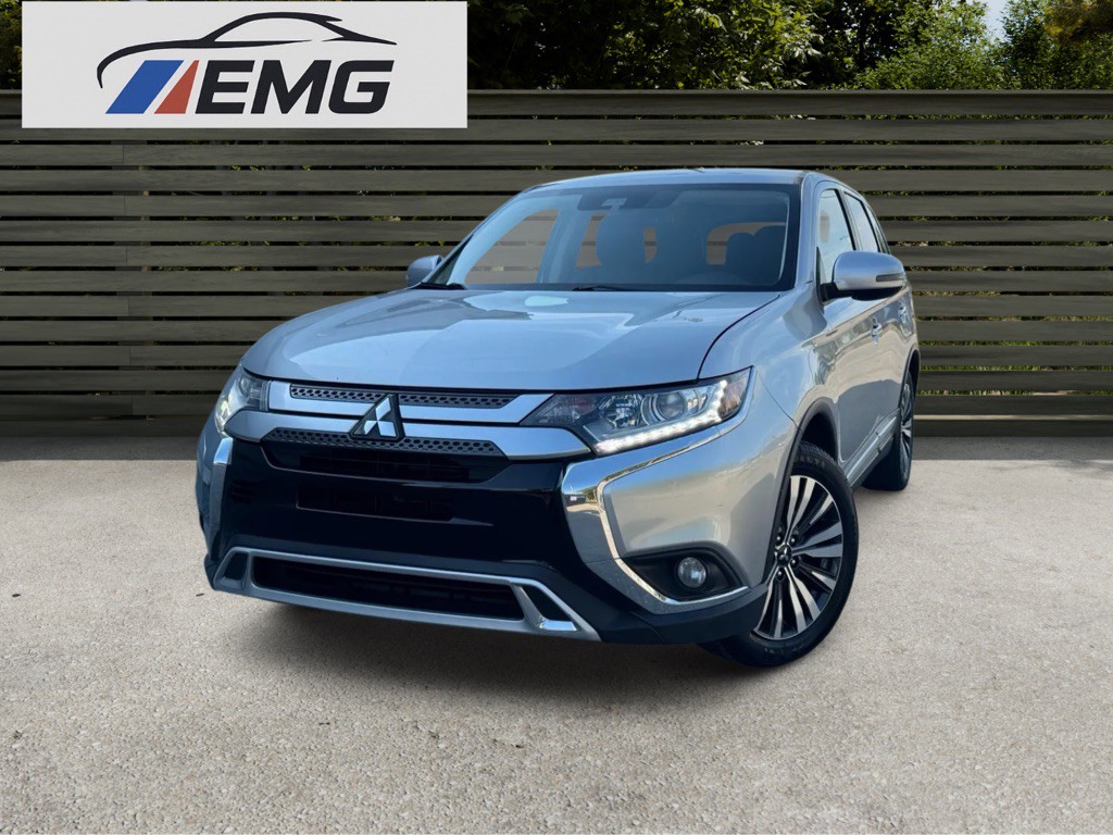 2020 Mitsubishi Outlander Image 2