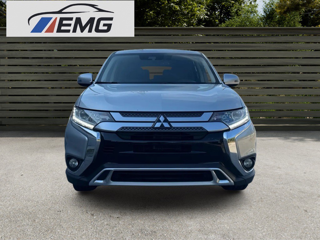 2020 Mitsubishi Outlander Image 4