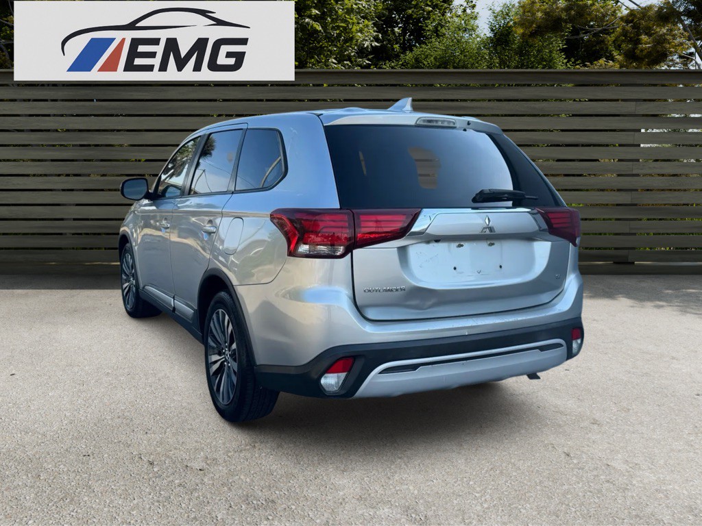 2020 Mitsubishi Outlander Image 6