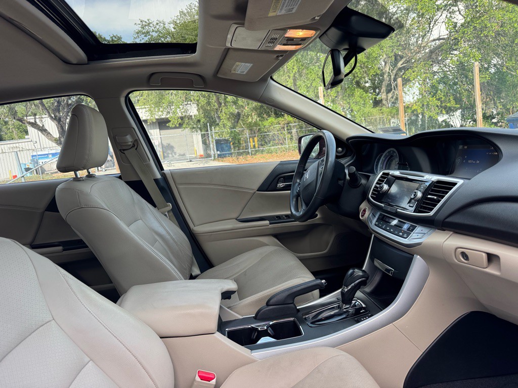 2014 Honda Accord Image 14