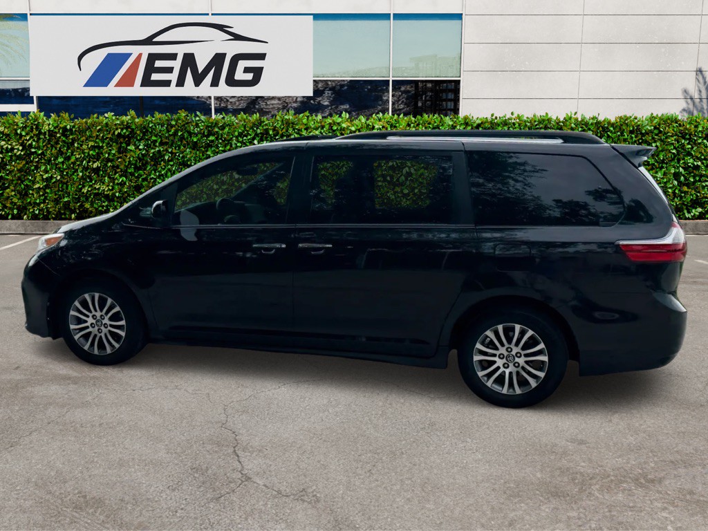 2020 Toyota Sienna Image 12