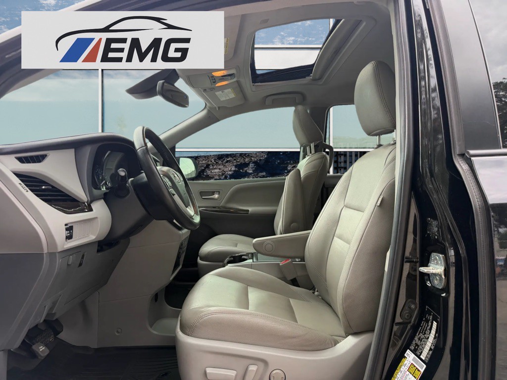 2020 Toyota Sienna Image 19