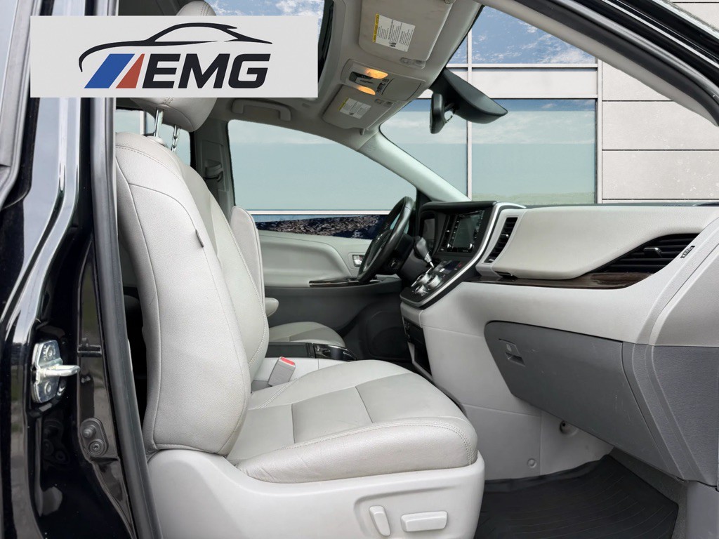 2020 Toyota Sienna Image 20