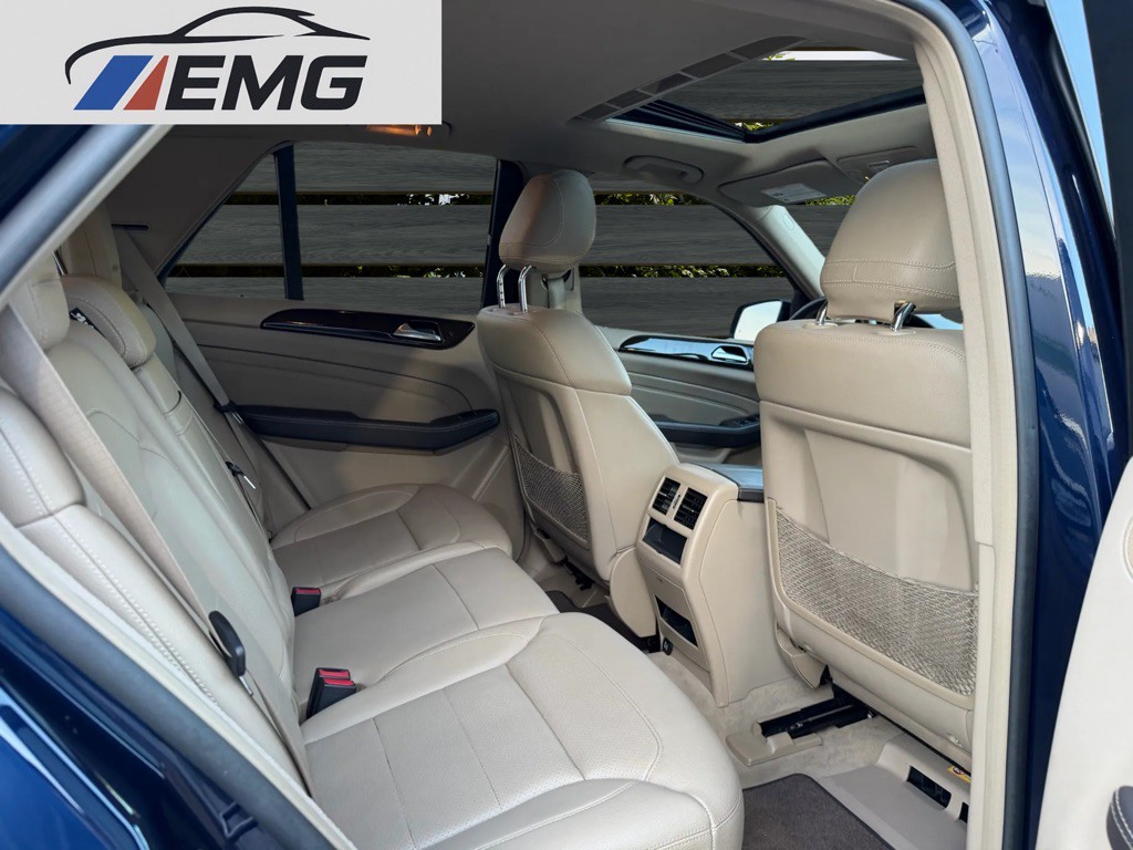 2015 Mercedes-Benz M-Class Image 9